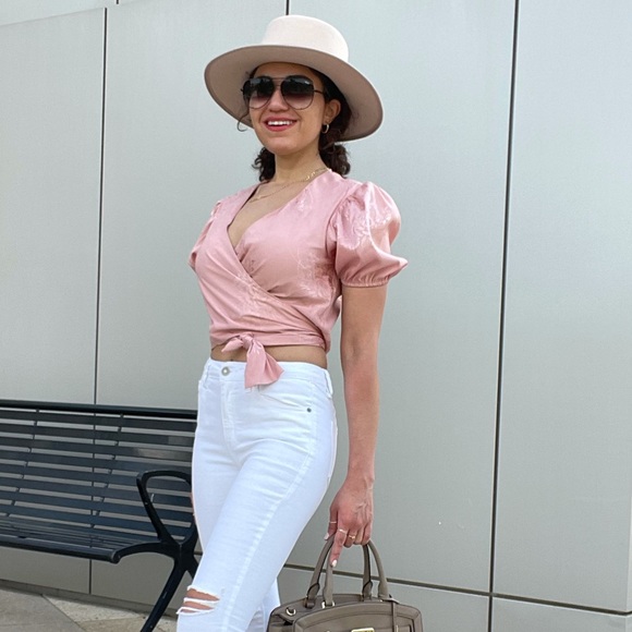 Lulus pink puff sleeve front tie top - Picture 4 of 4